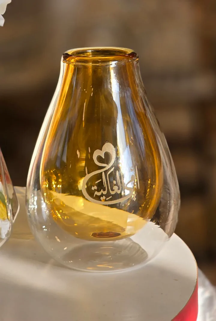 مثال حفر اسم عربي على كاسة متة قزاز من البيت بيتك